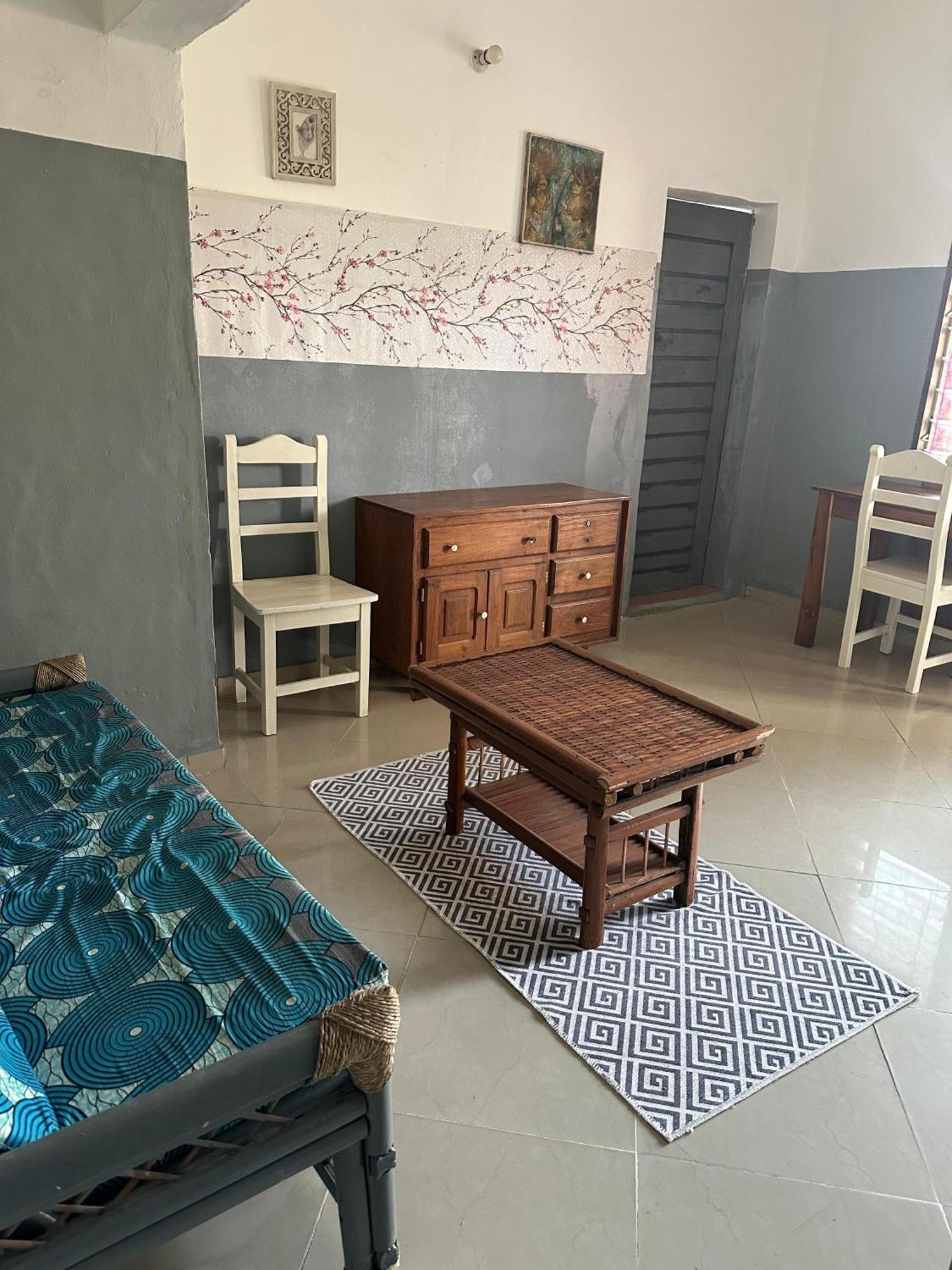 La Guesthouse Etoile 科托努 外观 照片