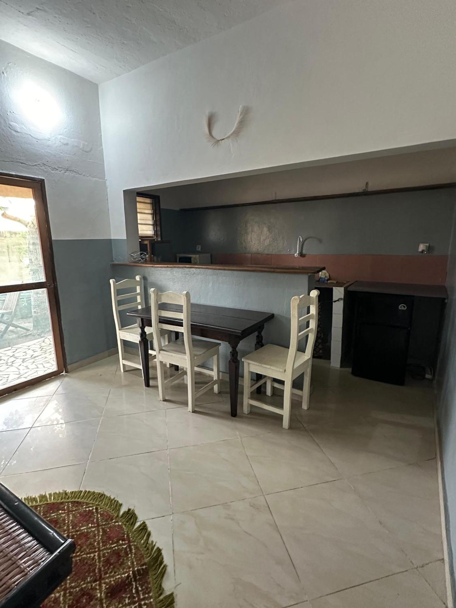 La Guesthouse Etoile 科托努 外观 照片